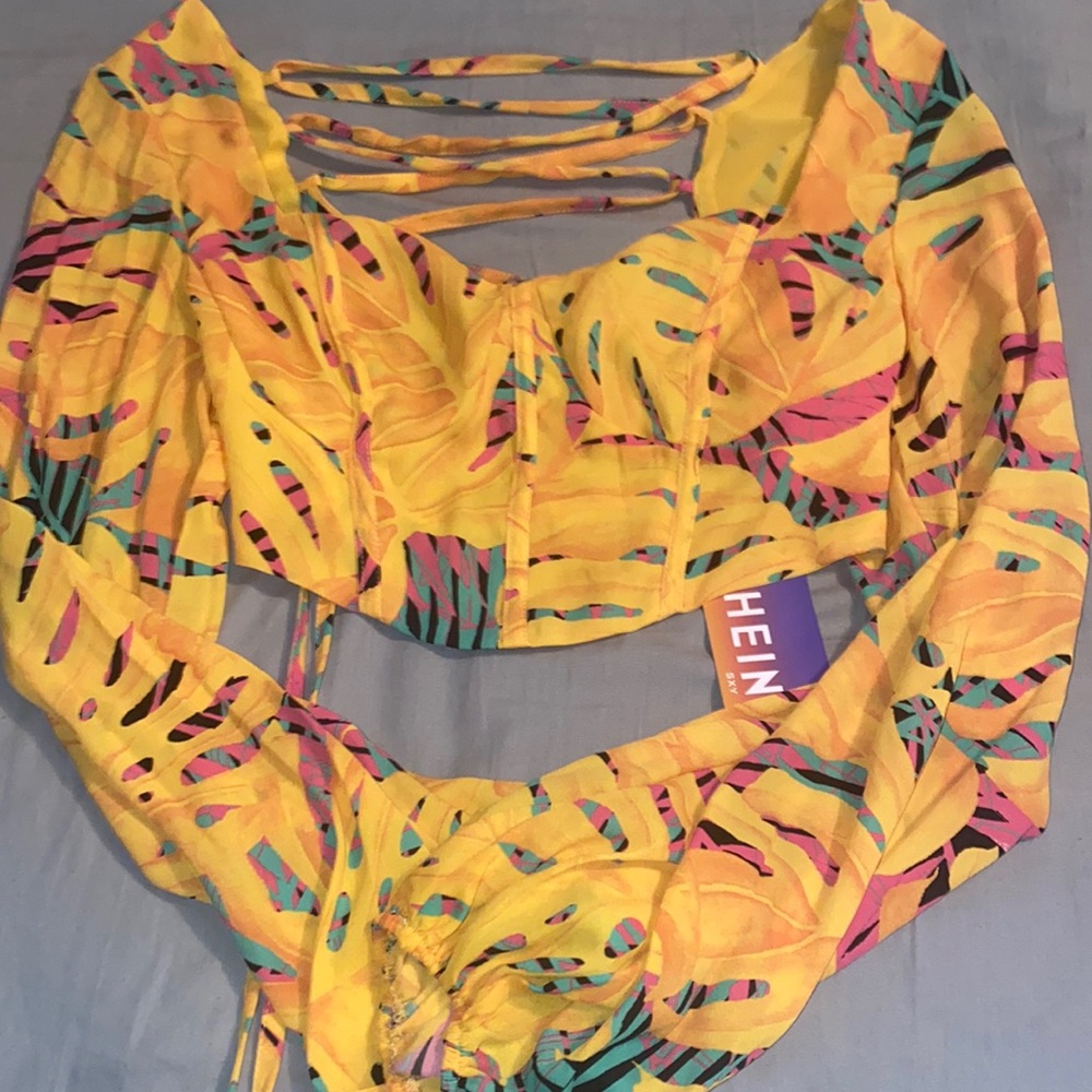 Tropical lace up top